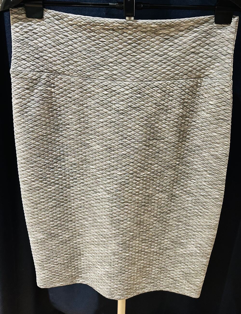 Lularoe Gray Diamond Quilted Skirt Women's size L